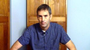 Thumbnail image of video titled "The Two Reasons People Reconcile With Their Parents (After Breaking from Them)" by Daniel Mackler