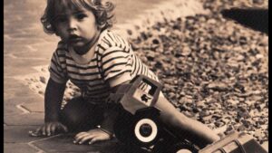 Thumbnail image of video titled "Analysis of a Childhood Trauma -- Abuse By a Nanny and Parents" by Daniel Mackler